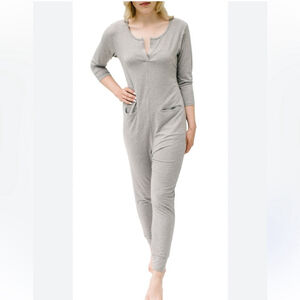 SMASH + TESS Monday romper Gray V-Neck Jumpsuit 3/4 sleeves pockets size medium